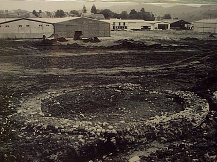 Fanum d'Aron, Aurillac (Cantal). Les premières photographies au début des fouilles (A.D.15)